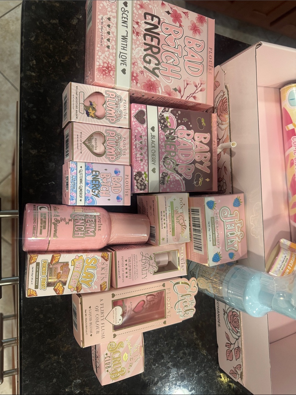 Plouise large bundle assorted items - Picture 2 of 3